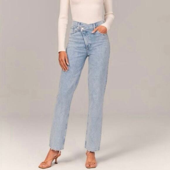 Abercrombie & Fitch Denim - Abercrombie & Fitch Curve Love Ultra High Rise 90s Straight Jean Womens Sz 8/29